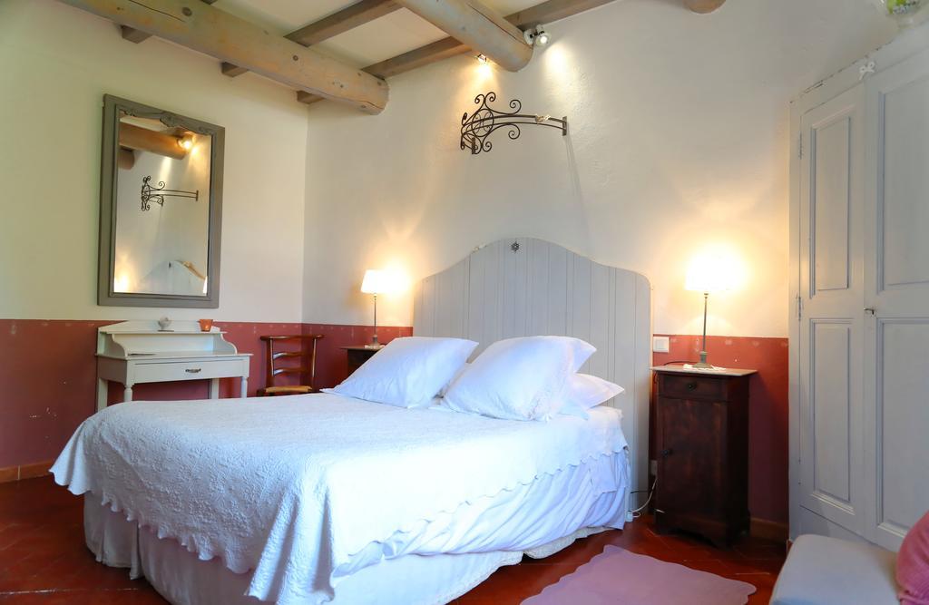 Les Tilleuls D'Elisee Bed & Breakfast Vaison-la-Romaine Room photo